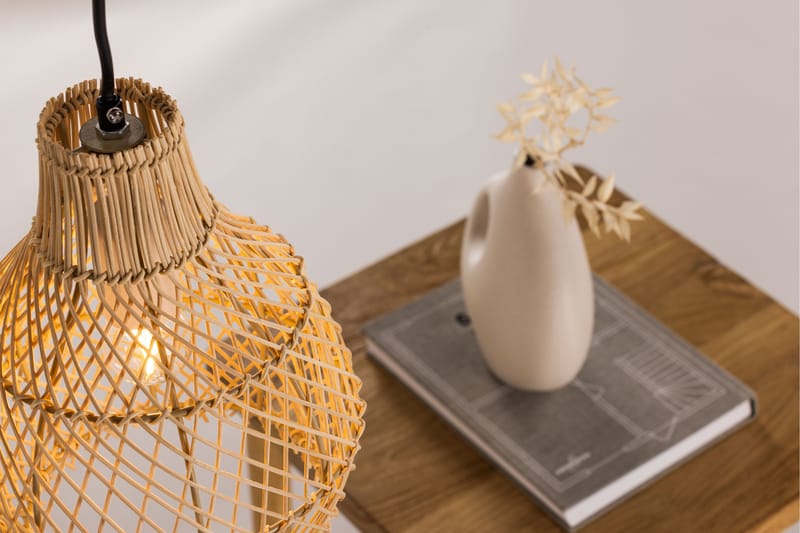 Varekil Pendellampa 25 cm - Trä/natur - Products - Belysning - Lampor & belysning inomhus - Taklampa & takbelysning - Pendellampa & hänglampa