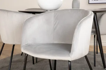 Dipp Matgrupp 115 cm Rund med 4 Berit stolar - Svart - Products - Möbler - Bord & matgrupp - Matgrupp