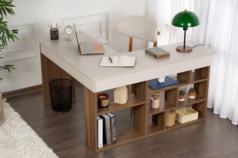 Regar Skrivbord 130x72x120 cm - Cashmere och Walnut - Products - Möbler - Bord & matgrupp - Kontorsbord - Skrivbord - Hörnskrivbord