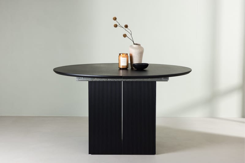 Matbord Matilda Dining Table Extendable 130/180 - Black / MDF with veneer Black - Products - Möbler - Bord & matgrupp - Matbord & köksbord