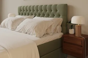 Hilton Lyx Komplett Sängpaket 160x200 cm Kontinentalsäng med knappad sänggavel i sammet - Olivgrön / Sammet - Products - Möbler - Säng - Kontinentalsäng