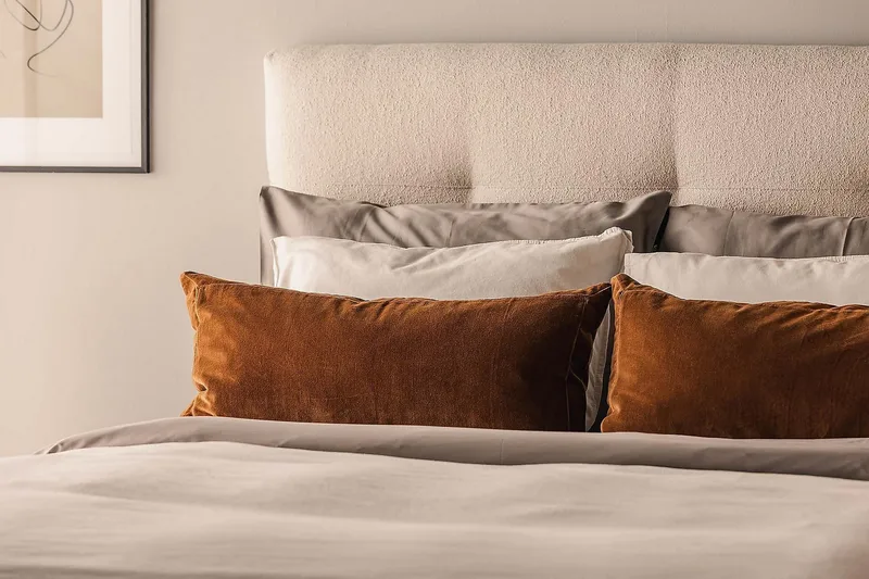 Oslo Lyx Sängpaket Boucle 120x200 Knappad gavel - Ljusbeige - Products - Möbler - Säng - Kontinentalsäng