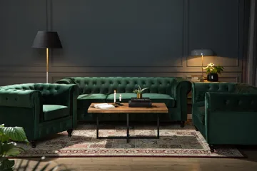 Chesterfield Lyx 2-sits Liten sammetssoffa - Djup soffa 160 cm bred - Grön - Products - Möbler - Soffa - 2 sits soffa