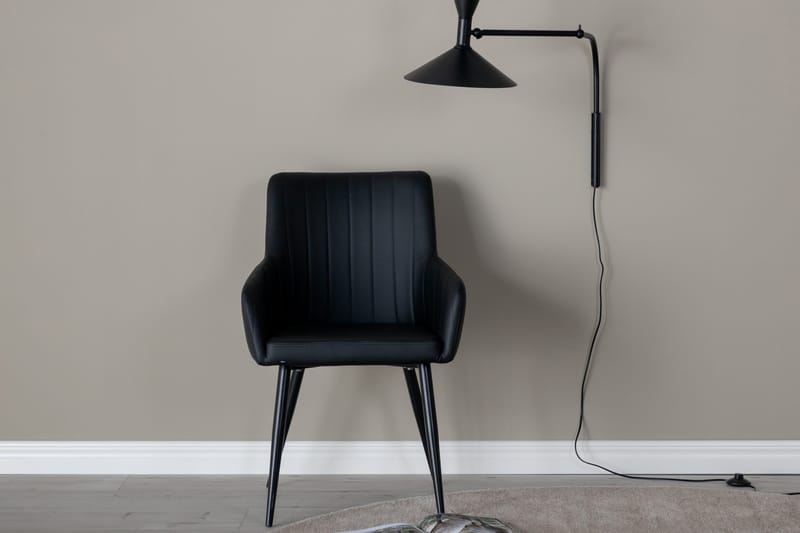 Comfort Karmstol - Svart - Products - Möbler - Fåtölj & stolar - Matstol & köksstol