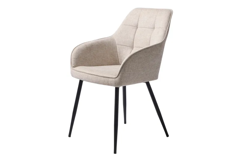 Cyndee Karmstol, Beige