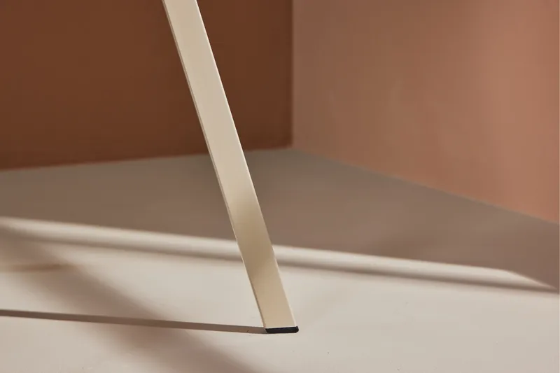 Lilja Matstol - Beige - Products - Möbler - Fåtölj & stolar - Matstol & köksstol