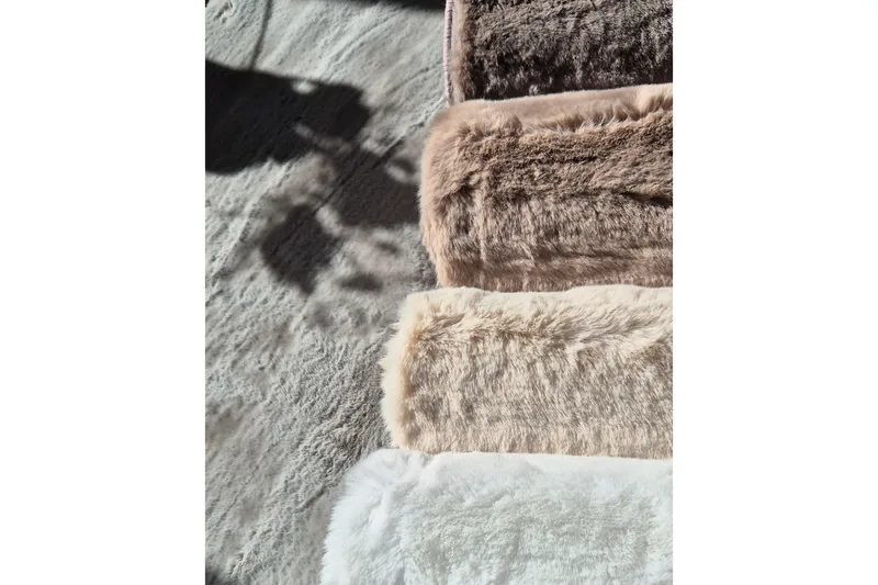 Heaven Deluxe Ryamatta 240x340 cm - Grå - Products - Textil & mattor - Matta - Modern matta - Ryamatta