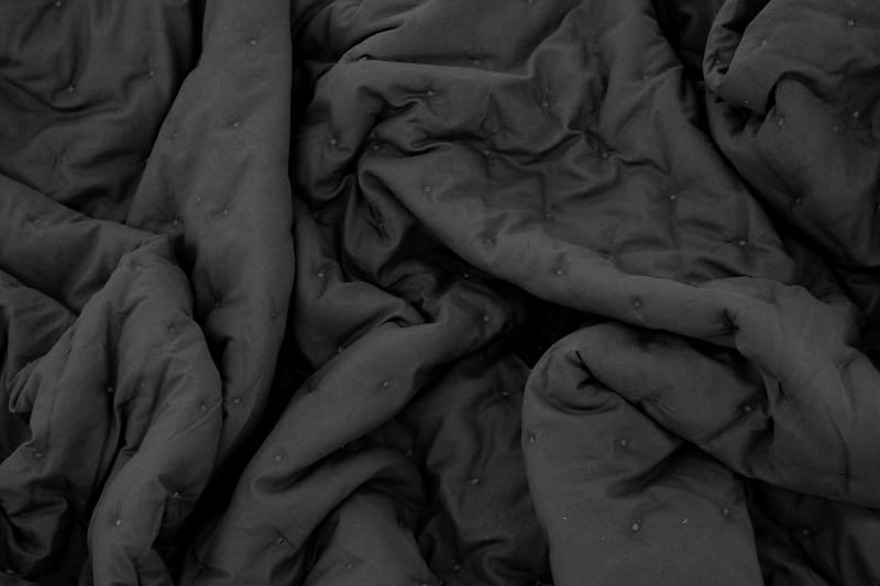 Sally Överkast 260x260 cm - Antracit - Products - Textil & mattor - Sängkläder - Överkast - Överkast dubbelsäng