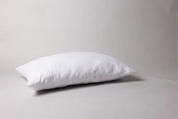 Iris Inner cushion - Vit - Products - Textil & mattor - Sängkläder - Sovkudde - Innerkudde & huvudkudde