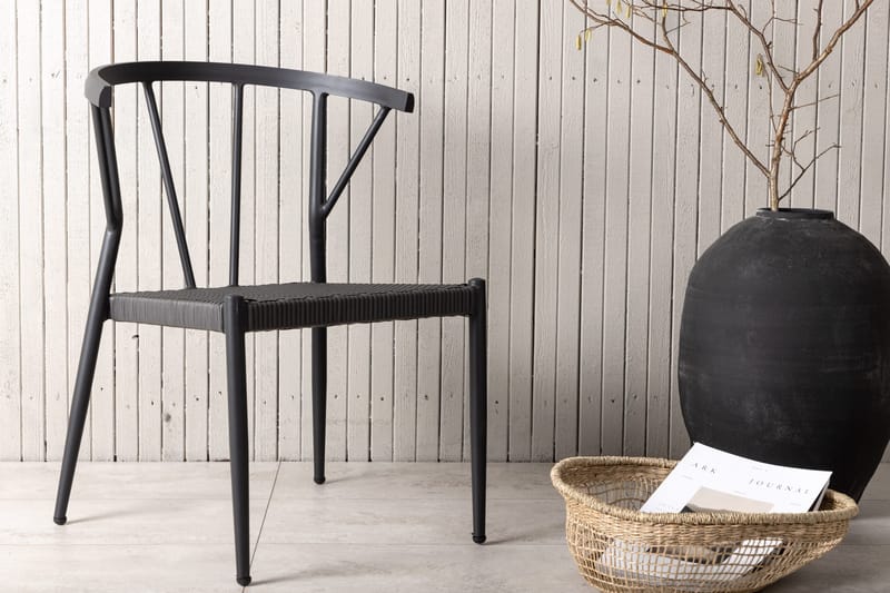 Stina Karmstol Utomhus - Svart - Products - Utemöbler & utemiljö - Balkong & altan - Balkongmöbler - Balkongstol