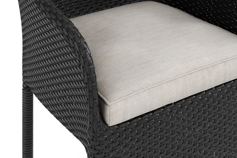 Thor loungestol utomhus i konstrotting med beige sittdyna - Svart - Products - Utemöbler & utemiljö - Loungemöbler - Loungestol utomhus