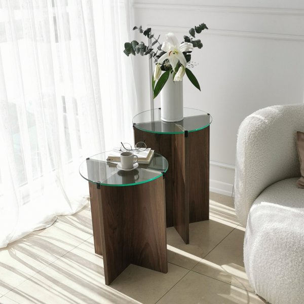 Lily Beistelltisch 40/40 cm - Nussbaum