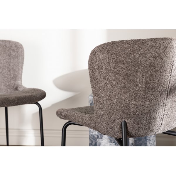 Modesto Esszimmerstuhl - Braunes Bouclé Modesto Esszimmerstuhl - Braunes Bouclé