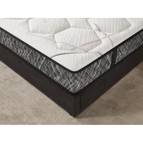 Matratze mit Tasche und antibakteriellem Stoff Matratze mit Tasche und antibakteriellem Stoff