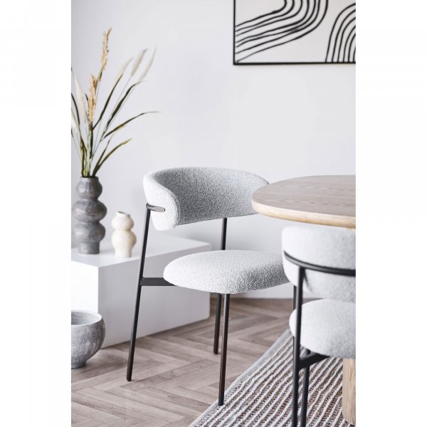 Mira Esszimmerstuhl - Sandfarbenes Bouclé Mira Esszimmerstuhl - Sandfarbenes Bouclé