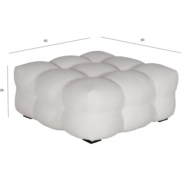 Fuhocker im klobigen Design