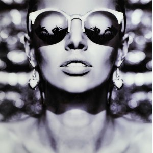 Glasbild Woman with sunglasses - Glas