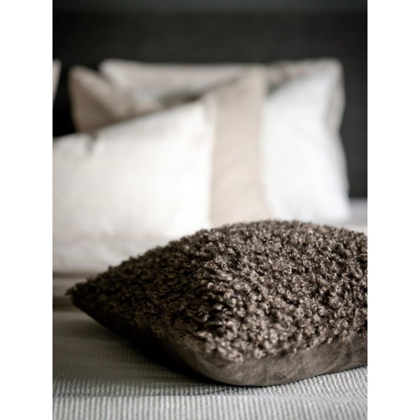 Dora Kissenbezug 45 x 45 cm - Braun