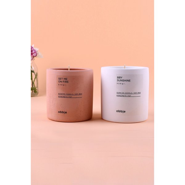 Bby Sunshine Duftkerze groß - Weiß Bby Sunshine Duftkerze groß - Weiß