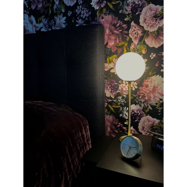 Molekyl Tischlampe - Mattmessing/Opalweiß Molekyl Tischlampe - Mattmessing/Opalweiß