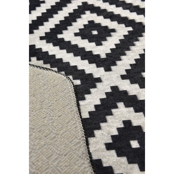Schnittmatte 160 x 230 cm - Schwarz/Weiß Schnittmatte 160 x 230 cm - Schwarz/Weiß