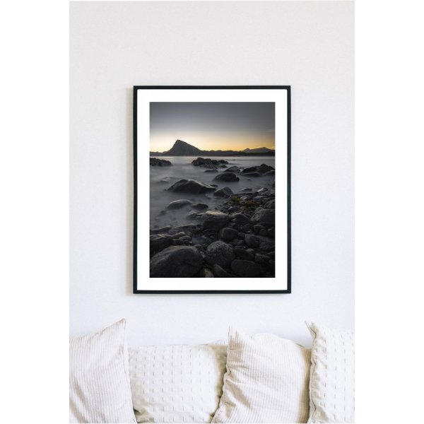 Posterworld - Motiv Dunkle Steine - 50x70 cm