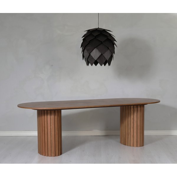 PiPi ovaler Esstisch 240 cm - Walnuss PiPi ovaler Esstisch 240 cm - Walnuss