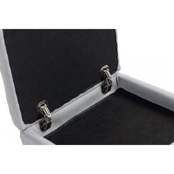 Verstellbarer Sessel mit Fuhocker