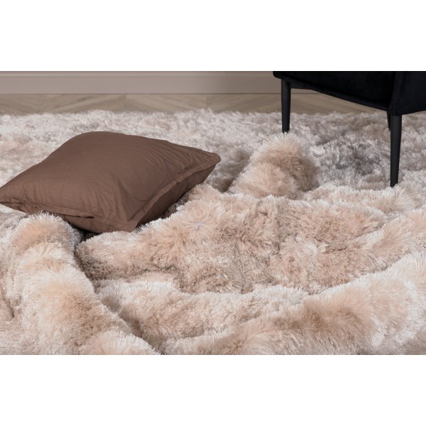 Knüpfteppich Elena - Champagnerfarbener Polyester Knüpfteppich Elena - Champagnerfarbener Polyester